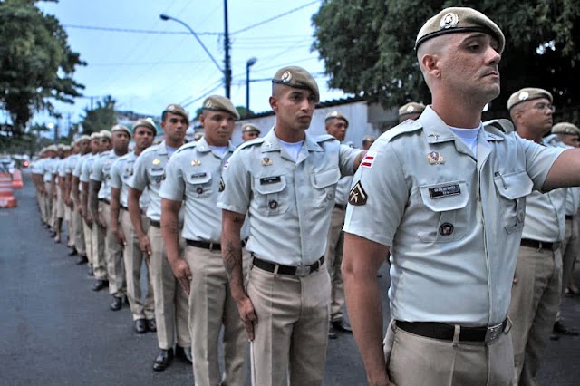 PMBA celebra formatura de 917 novos soldados baianos