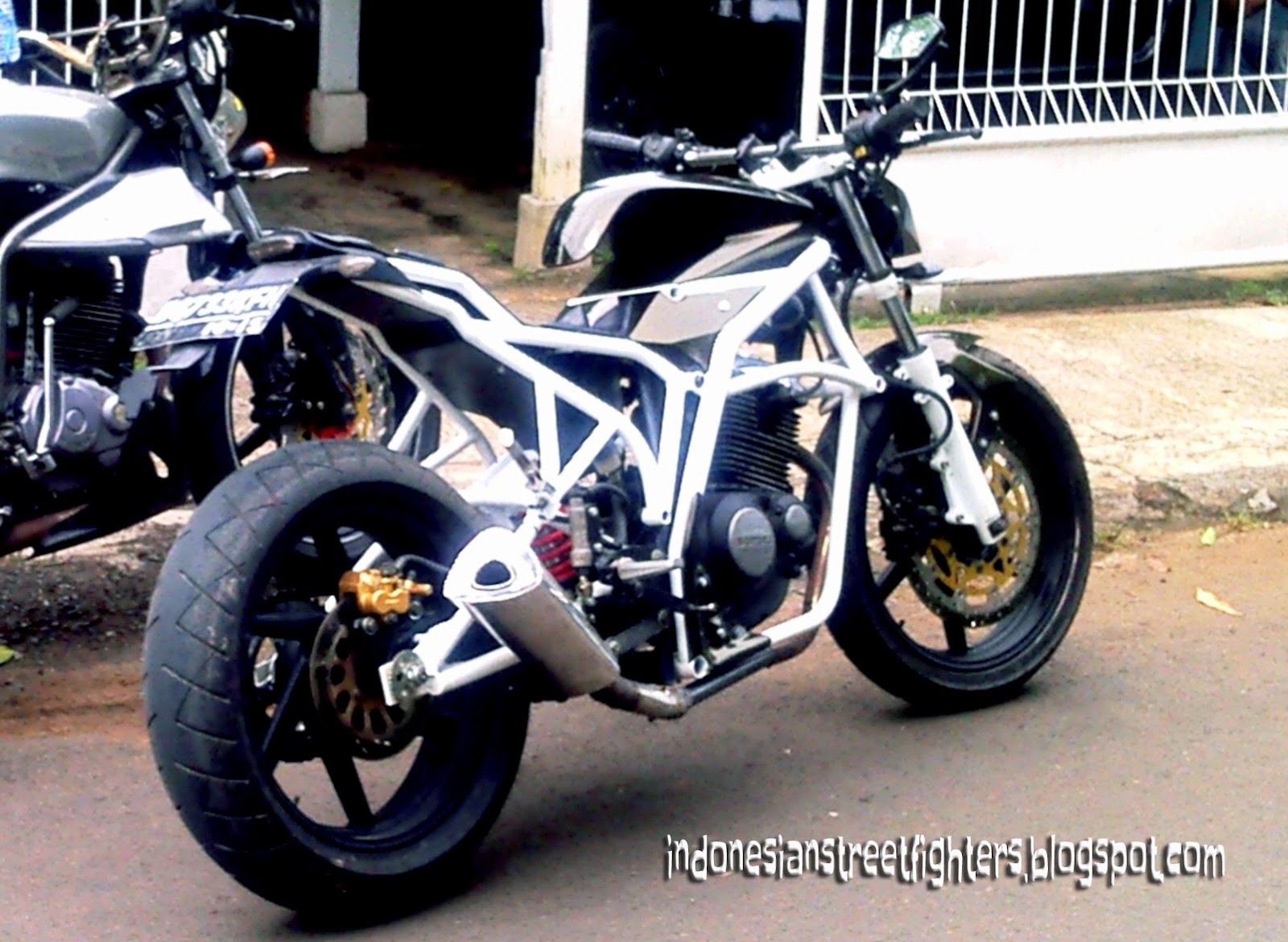 Koleksi Foto Modifikasi Motor Thunder Terlengkap Modispik Motor