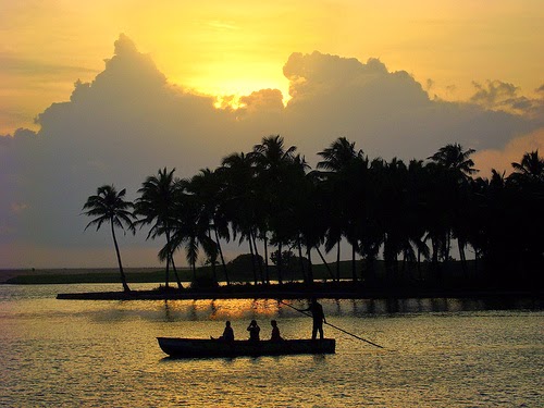 Kerala honeymoon packages 