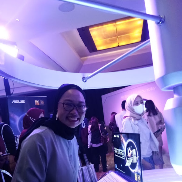 Asus Zenbook SPACE EDITION Laptop Canggih Secepat Roket yang Mengangkasa. Ini Kelebihannya!