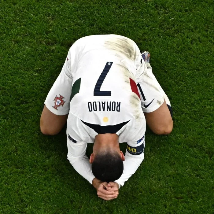 رونالدو يبكي بعد ما يمكن أن يكون نهائي كأس العالم له