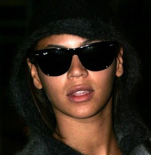Celebrity Sighting – Beyonce and Ray-Ban Wayfarer 2140 Wayfarer Sunglasses