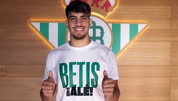 Betis, los fichajes y canteranos en la lista ante el Barça