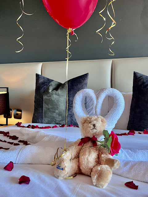 Valentine's Day special at The Capital Zimbali: Experience luxury and romance with breakfast, chocolate heart, and an exclusive dinner celebration