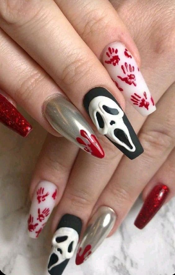 Diseño de uñas Sacary Movie terror Halloween