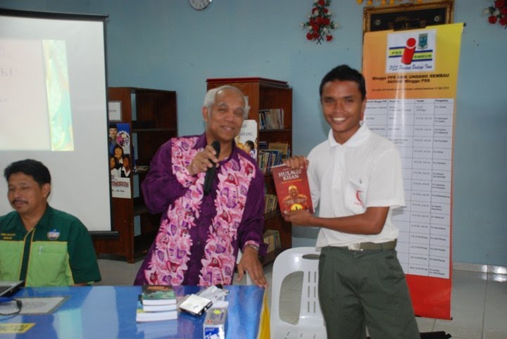 ABDUL LATIP TALIB: SMK UNDANG REMBAU