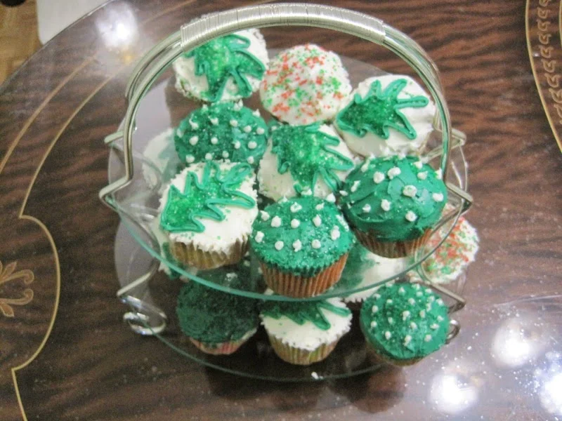 Ajantha Cakes/Christmas Cupcakes