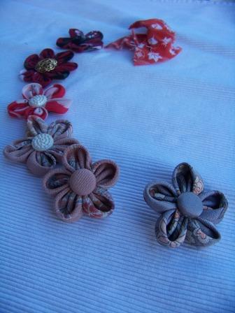 sew and read: Kanzashi flowers