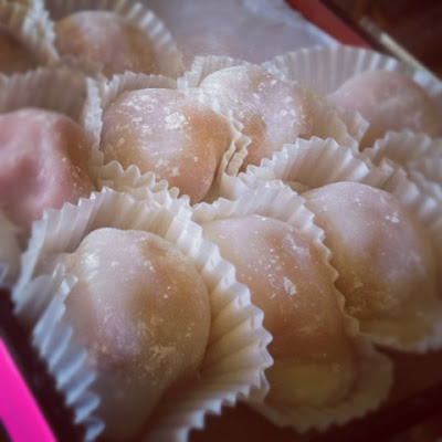 strawberry traditional mochi from benkyodo company