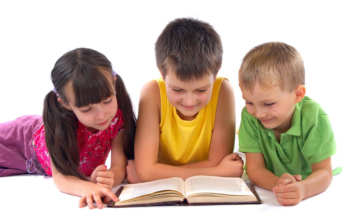 3 Cara Agar Anak  Gemar Membaca Psikologi Anak 