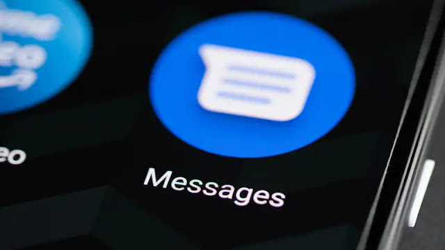 يكشف تقرير جديد بأن تطبيق الرسائل و الهاتف من قوقل يرسلان بيانات المستخدمين إلى خوادمها دون أخذ موافقة المستخدم