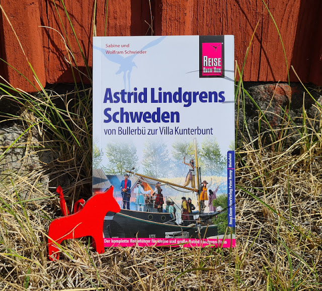 Bücher für Euren Schweden-Urlaub. Teil 1: Reiseführer für Südschweden und Småland. Das Reisebuch "Astrid Lindgrens Schweden" führt Euch zu den wichtigsten Orten und Schauplätzen, die in den Büchern und Filmen der schwedischen Autorin eine Rolle spielen. Besonders geeignet für Familien mit Kindern!
