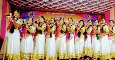 समुह नृत्य स्पर्धेत मारेगाव चमु प्रथम