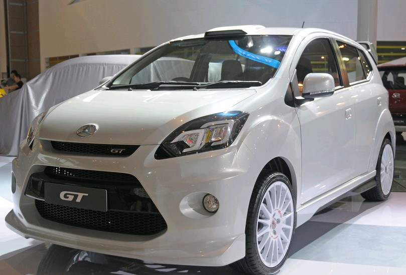  Contoh  Gambar Modifikasi  Elegant Mobil  Daihatsu  Ayla  