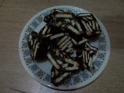 owner of a LOVELY heart: kek batik biskut marie