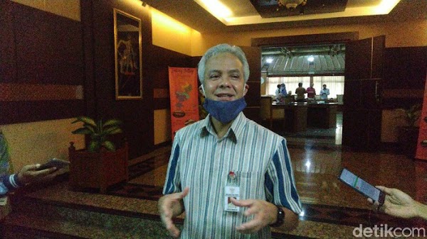 Ganjar Minta Bupati Karanganyar Batalkan Rencana Salat Id di Alun-alun