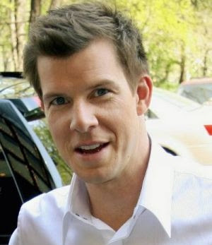 Eric Mabius expectant father