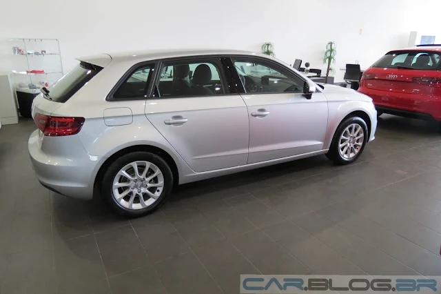 Novo Audi A3 Sportback 2014