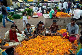 INDIA-ECONOMY-FLOWERS