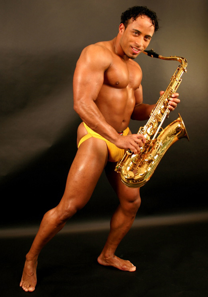 Sexy Muscle Hunk - Ricardo