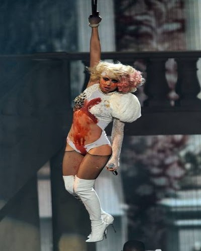 Laddy gaga-Paparazzi en los premioos MTV Video Music Awards 2009