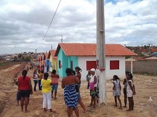 Prefeitura de Mairi entrega 30 casas populares do Programa “Minha Casa, Minha Vida”.