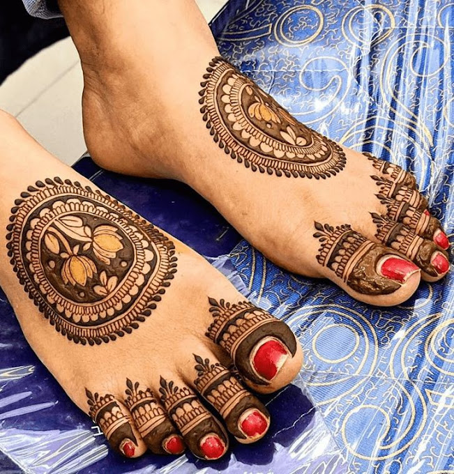 Leg Mehandi Designs