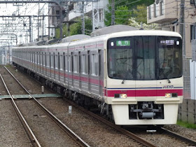 京王電鉄　急行　新線新宿行き2　8000系(競馬急行)