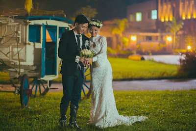 couple wedding fashion