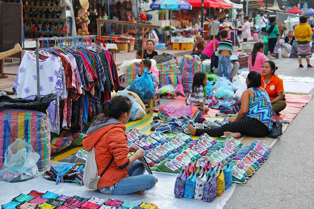 Dù bất cứ nơi nào thì việc mua bán, săn bắt động vật hoang dã đều là hành vi trái với pháp luật. Bên cạnh đó việc mua bán những tượng Phật cổ hay các tác phẩm điêu khắc cổ cũng là hành vi phạm pháp. Bạn sẽ bị phạt rất nặng nếu bị vi phạm.