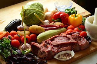 A balanced selection of vegetables, meat, and ingredients showcasing the flexibility of a flexitarian diet.
