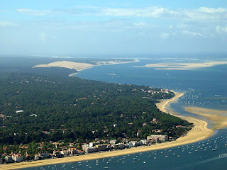 View over the Mulleau Beach in Arcachon