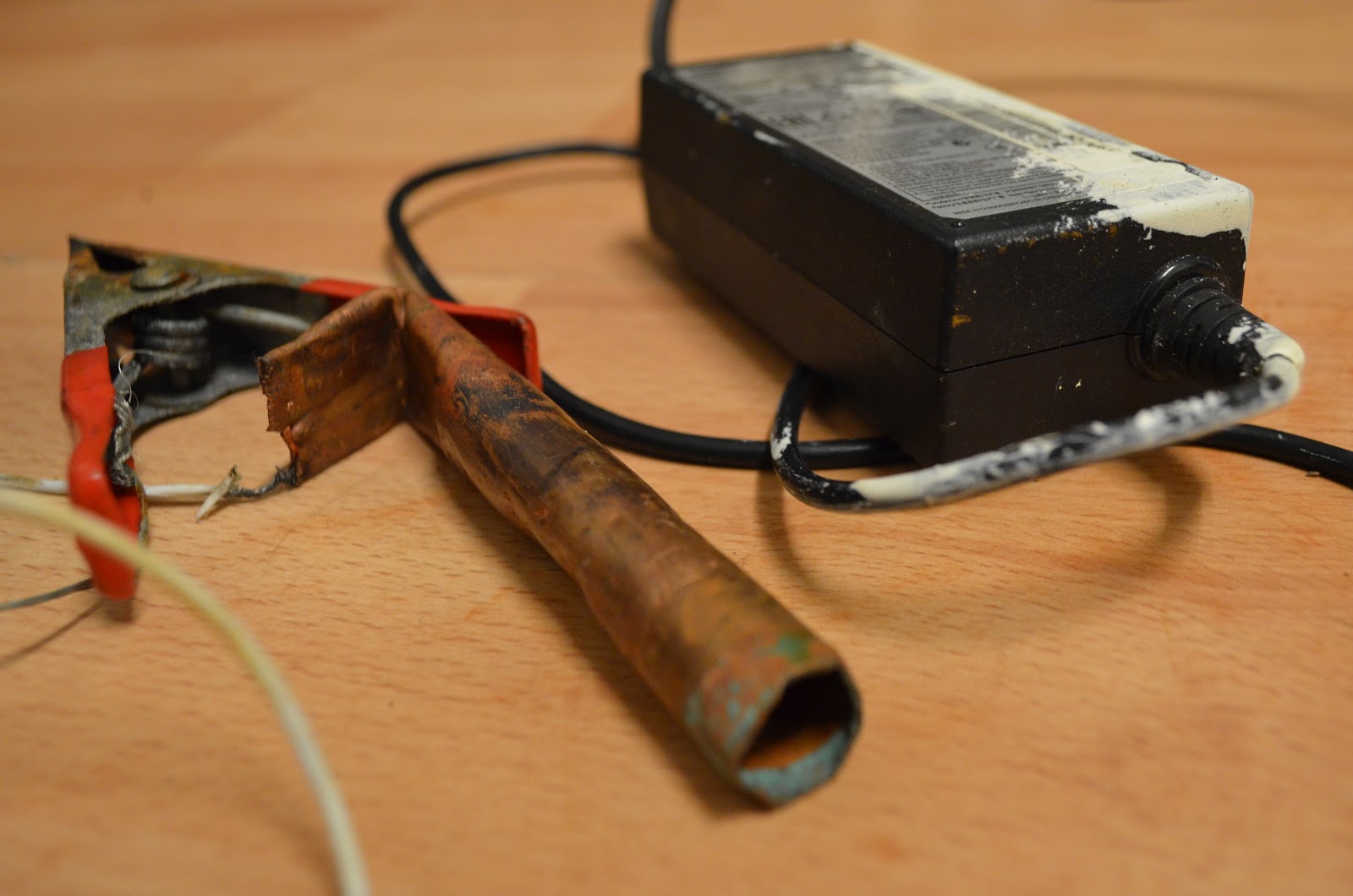 Making Iron Oxide through cheap electrolysis