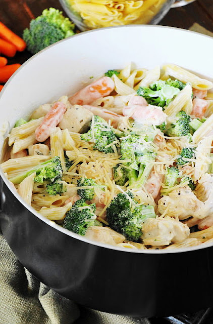 Pot of Quick Weeknight Chicken Penne Alfredo Image