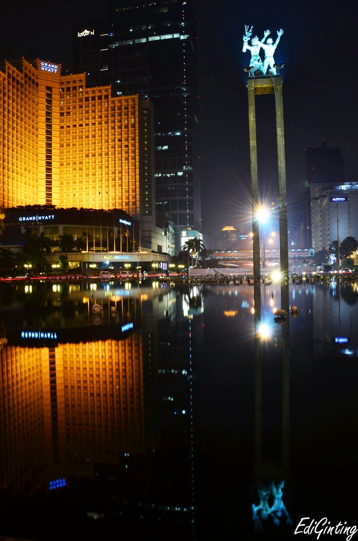  Foto Kota Jakarta Di Malam Hari 