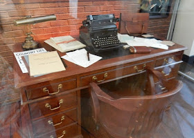 Darkest Hour Winston Churchill desk props