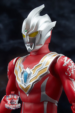 S.H. Figuarts Ultraman Regulos 01