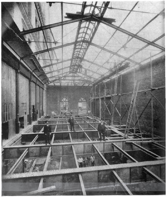 The Brooklyn Post Office Annex, under construction