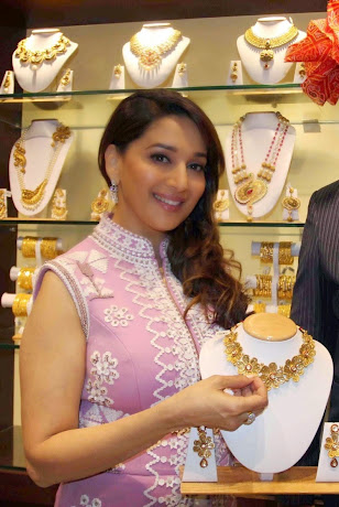 Madhuri Dixit Picture at PN Gadgil Jewellers Store Launch