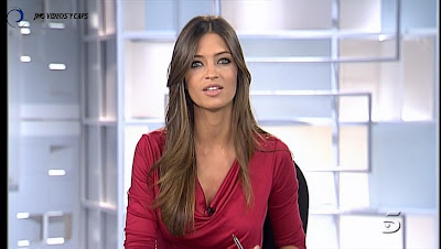 SARA CARBONERO, Informativos Telecinco (04.05.11)