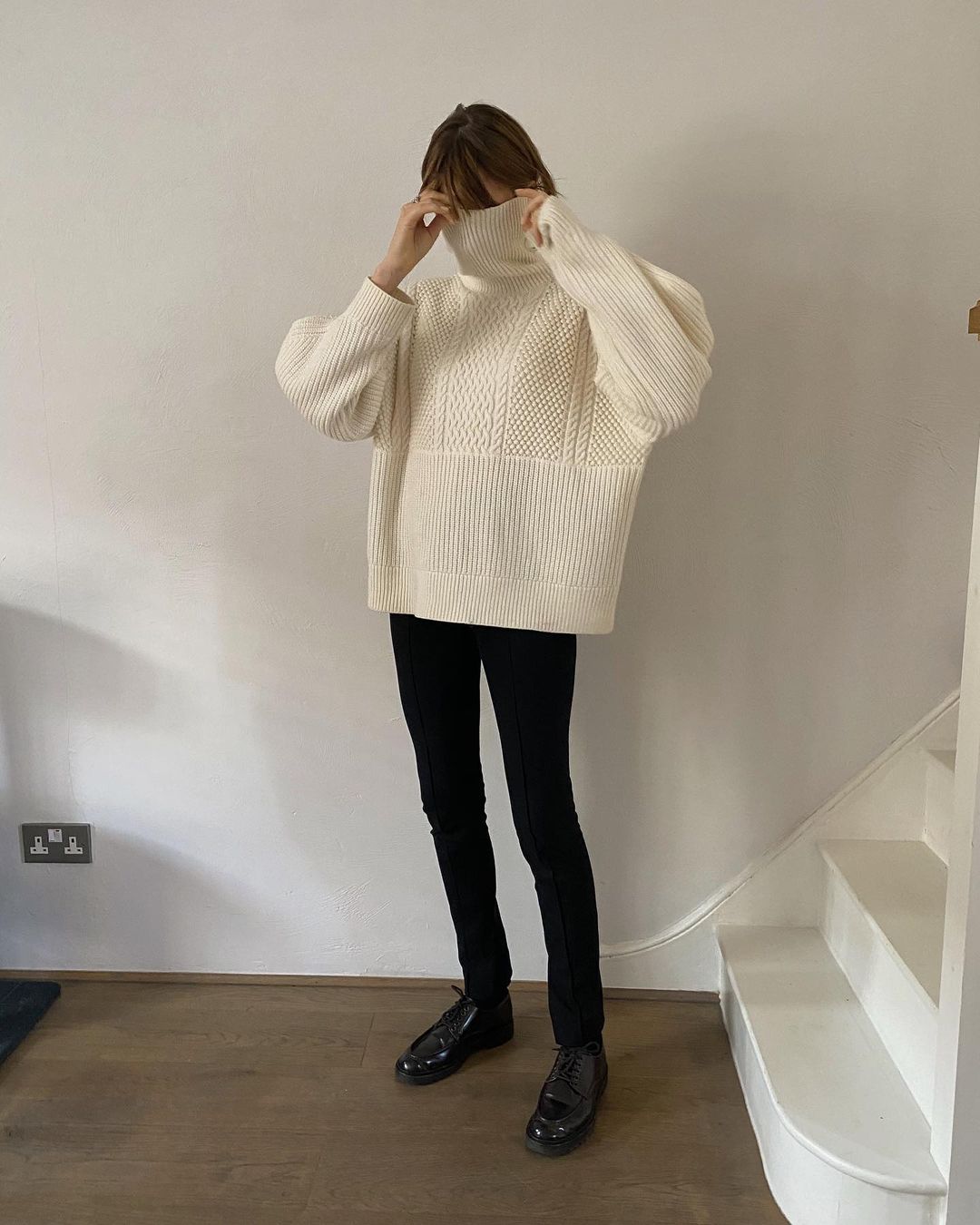 Le Fashion: This Turtleneck Outfit Is Ideal for Every Casual