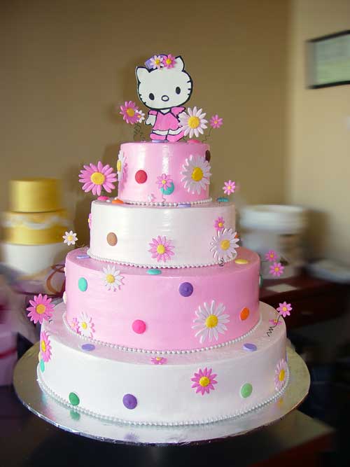 homemade birthday cake ideas. Dainty Hello Kitty wedding cake with Hello 