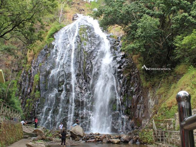 Air Terjun Efrata Harian Boho Samosir