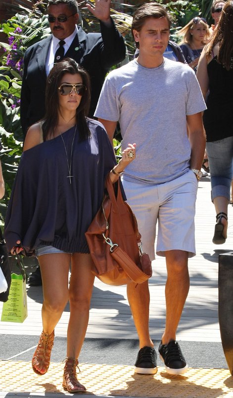 kourtney kardashian height. Kourtney not separated from