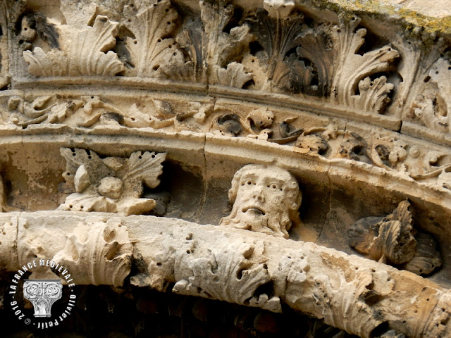 SAINT-PAUL-TROIS-CHATEAUX (26) - Cathédrale romane Notre-Dame (Extérieur)