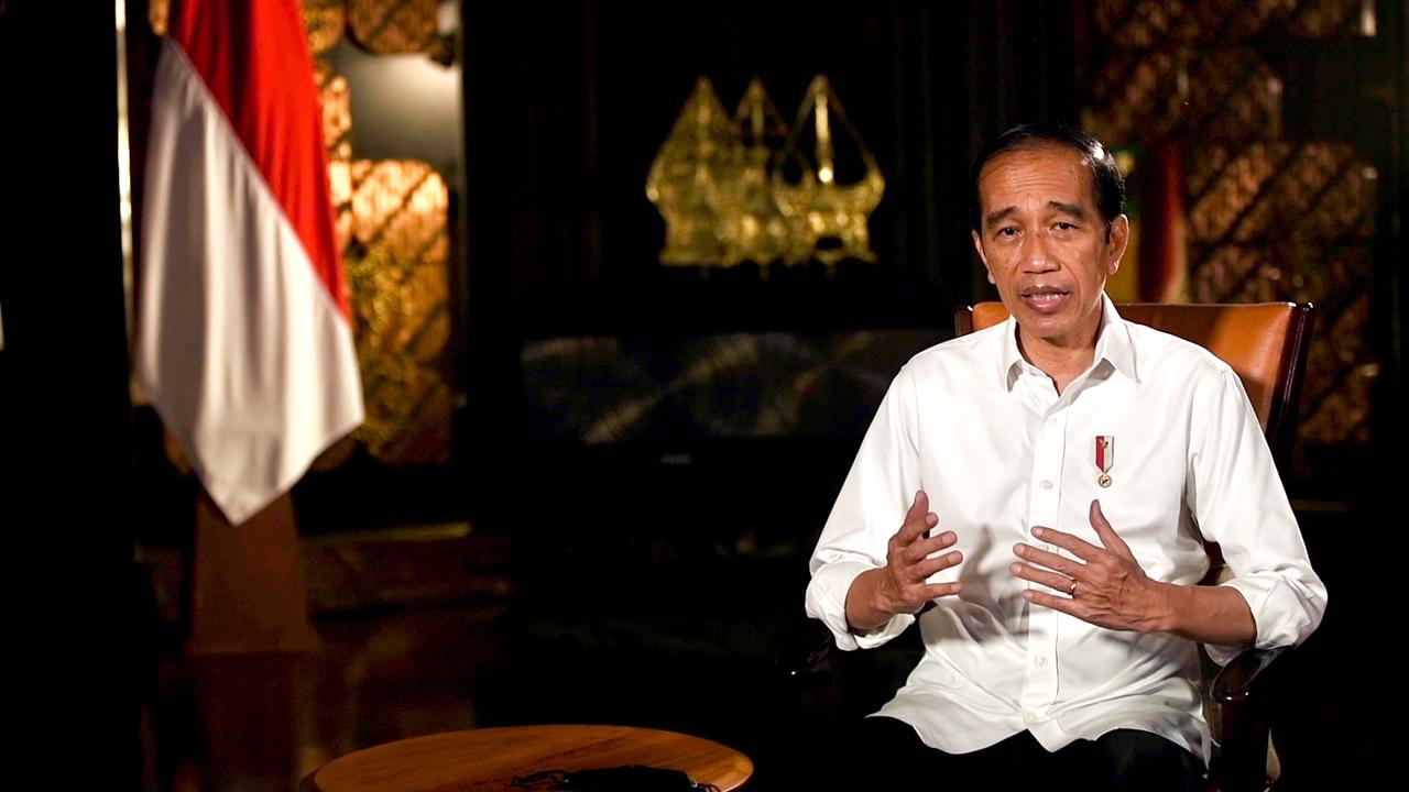 Negara Hadapi Ujian Berat, Jokowi Ajak Masyarakat Bergandengan Tangan