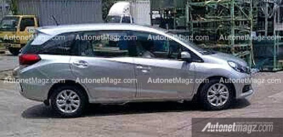  Honda  Mobilio  spied on road  in Indonesia