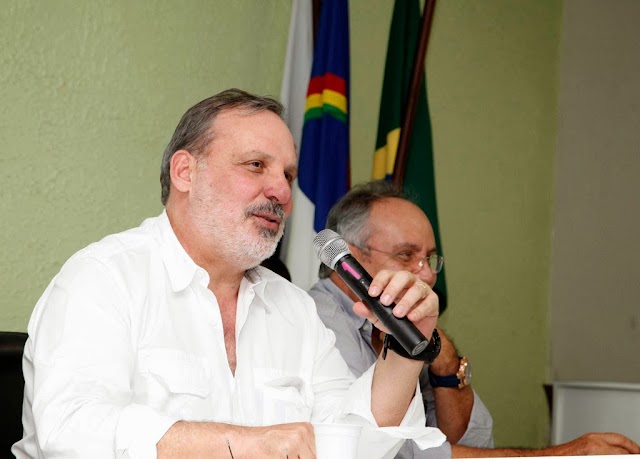 Armando convida PDT para compor chapa em Pernambuco