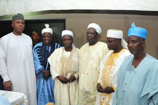 Senate President, Saraki And His Wife Share A Kiss As They Fete Muslim Faithfuls Breaking Ramadan Fast