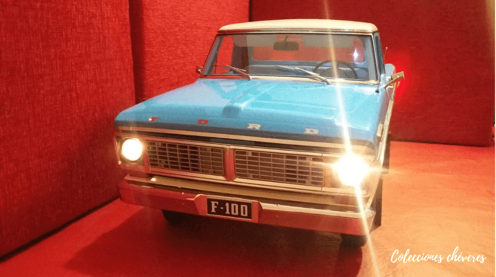 ford f-100 1:8 salvat